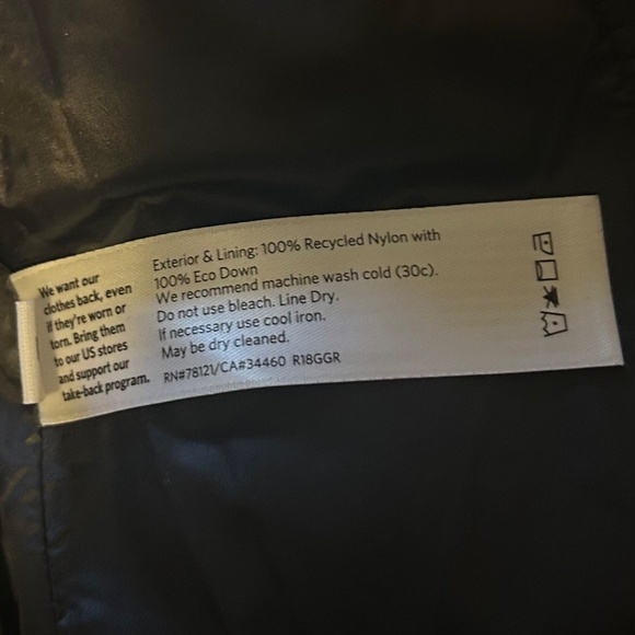 Eileen Fisher lightweight puffer jacket Black size small - Picture 4 of 5